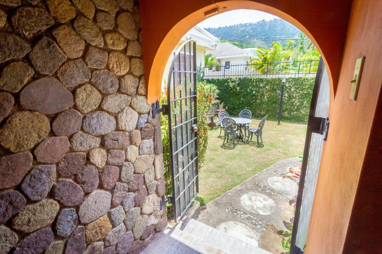 2 Bedroom On Private Estate Kingston Bagian luar foto